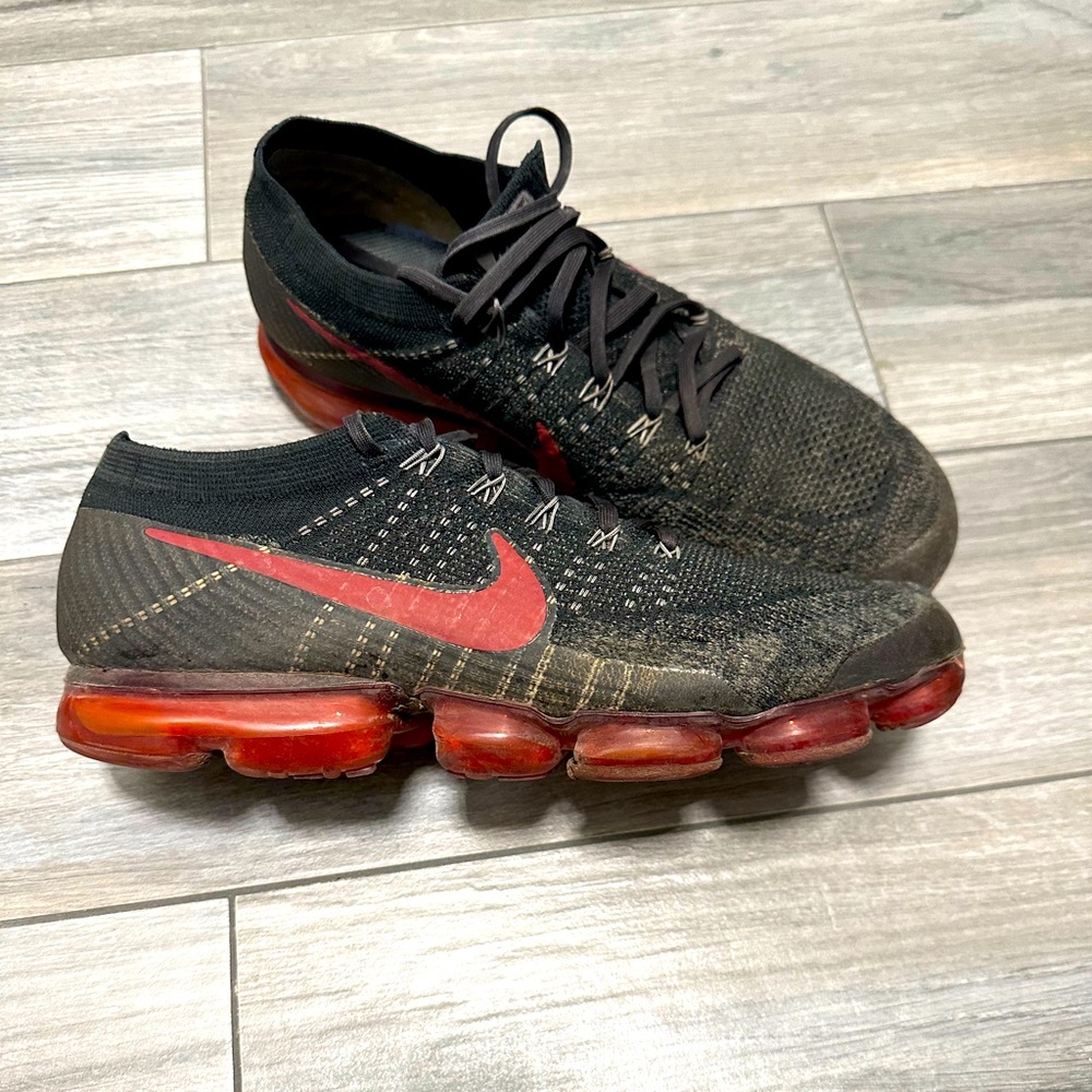 Nike Pro Max Men’s Sneakers